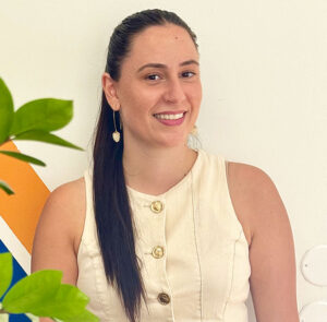 Φιλόλογος Μελίνα Ζαφείρη After School